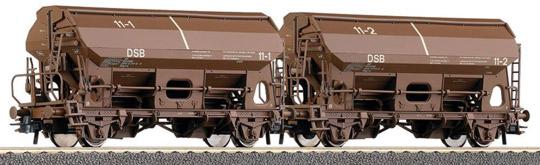 Set of 2 Freight cars with swing roof<br /><a href='images/pictures/Roco/66020.jpg' target='_blank'>Full size image</a>